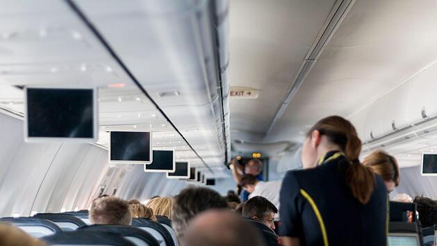 Nach einem Flugausfall am Airport N&uuml;rnberg und zwei Tagen am Flughafen mussten die Hurghada-Urlauber erneut Geduld zeigen: Ihr Ersatz-Flieger musste in Athen zwischenlanden. Symbolfoto: lukasbieri /Pixabay.com