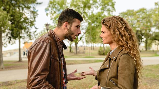 Eifersucht Spr&uuml;che k&ouml;nnen Beziehungen auf das Spiel setzen