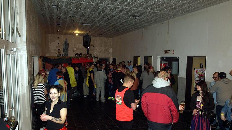 Vor allem bei Faschingsveranstaltungen in der Kulturhalle gibt es immer wieder mal Probleme mit den Toilettenanlagen. In der Gemeinderatssitzung wollte der Bürgermeister von einem Problem nichts wissen. Foto: Archiv/Susanne Deuerling