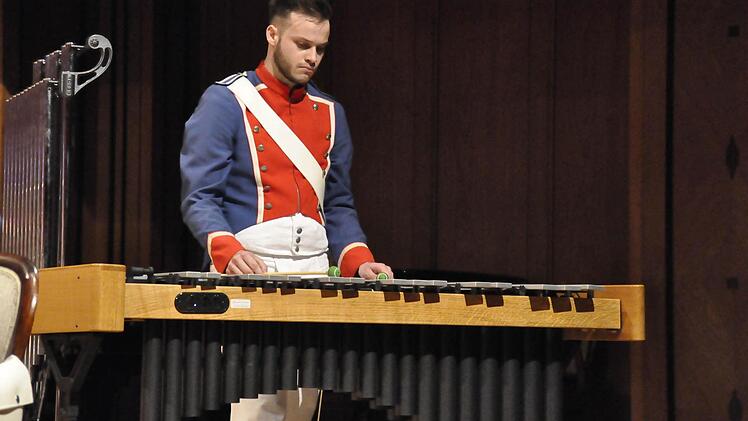 Zum Abschied ein melancholisches Solo: Philipp Mohr am Vibraphon. Foto: Peter Klopf