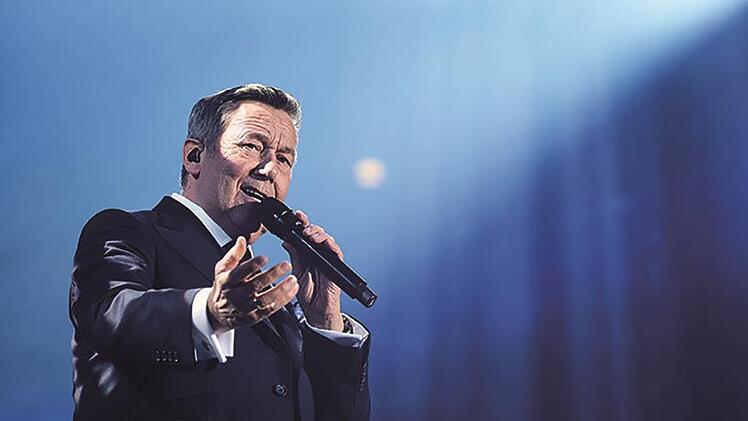 Roland Kaiser wird erst am 22. Juli 2022, 20 Uhr, in Fulda auftreten. Die Open-Air-Konzerte auf dem Domplatz wurden wegen Corona um ein Jahr verschoben. Foto: Steffen Schmid
