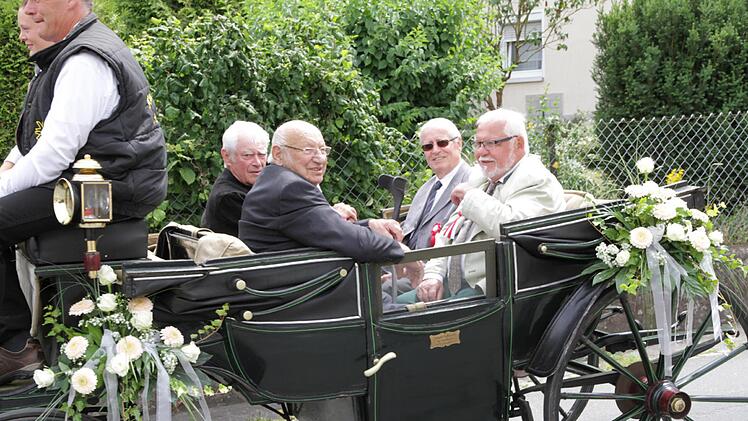 Die Ehrengäste Foto: Mathias Erlwein