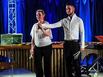 Reichlich Applaus gab es für ein Konzert mit dem Marimba-Duo Katarzyna Mycka und Conrado Moya in der "Kultur.Werk.Stadt" in Neustadt.Foto: Jochen Berger