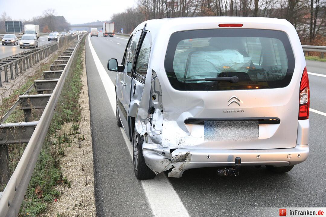 Unfall auf A3 bei Erlangen-West