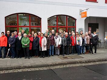 Das komplette Team des Weltladens auf einem Bild. Foto: Alfred Ruppert