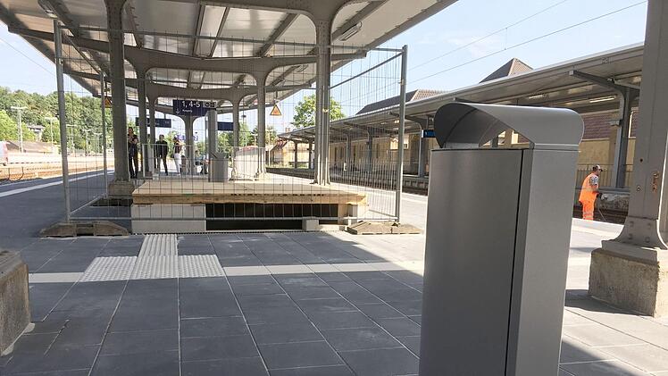 Blick auf die neu gestalteten Bahnsteige am Coburger Bahnhof. Foto: Jochen Berger