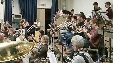 Ein musikalisches Feuerwerk verspricht das Symphonische Blasorchester des Musikverein Gartenstadt e. V. am 7. Januar.  Foto: privat