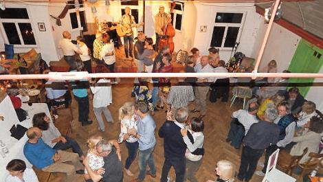 Die Tanzfläche im "Blauen Haus" war immer gut gefüllt. Foto: Horst Wunner