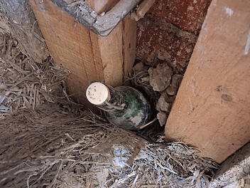 Mellrichstadt: Arbeiter finden 76 Jahre alte Flaschenpost bei Sanierung