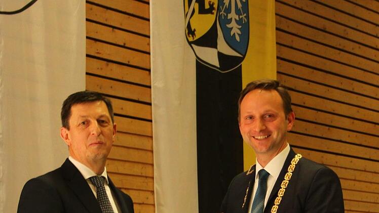 Bürgermeister Robert Bosch (rechts)) und Hans Jürgen Sack.Foto: Jürgen Gärtner