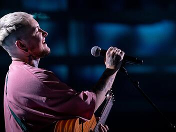 2016 drehte sich nur Samu Haber f&uuml;r ihn um, diesmal &uuml;berzeugte Louk Jones mit Nico und Rea zwei Coaches.