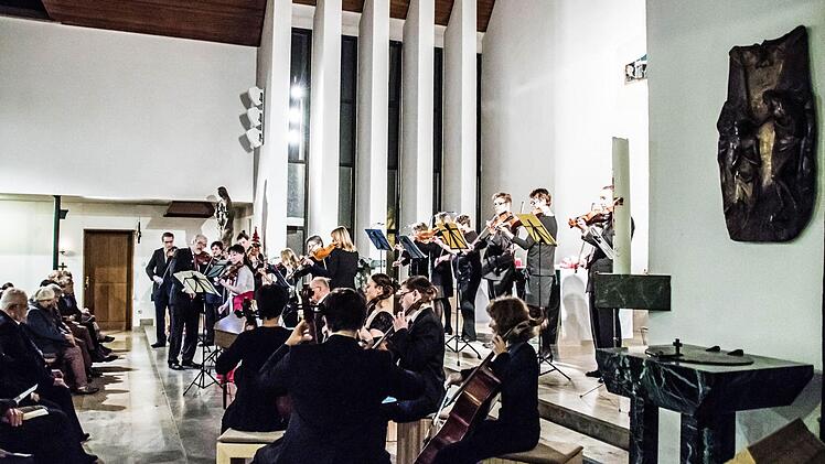 Impressionen vom Weihnachtskonzert mit dem Coburger Collegium musicum in St. MarienFoto: Jochen Berger