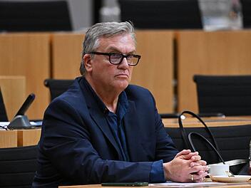 Anh&ouml;rung zu einem Parteiverbotsverfahren gegen die AfD