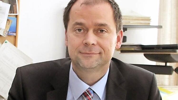 Kreiskämmerer Rainer Dippold ist froh, dass der Haushalt 2013 steht. Foto: Dagmar Besand