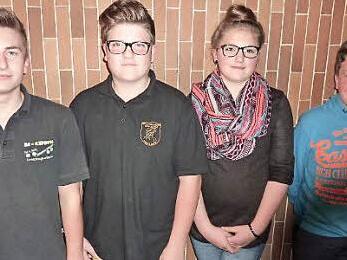 Die Nachwuchsschützen Lukas Eisenbeiß, Tristan Martin, Laura Wachter und Jonas Schülner (von links) aus Stockheim haben heuer erfreuliche Ergebnisse erzielt. Es fehlt Jonas Schülner. Foto: Gerd Fleischmann