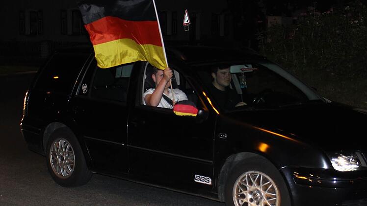 Am Karpfenkreisel kreiselten nur wenige Autos. Foto: Andreas Dorsch