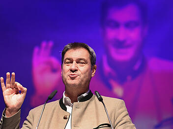 Markus Söder teilt Spargel-Foto