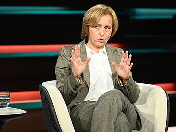 Bei "Markus Lanz" spricht sich Beatrix von Storch gegen einen Bundeswehr-Einsatz in der Ukraine aus.