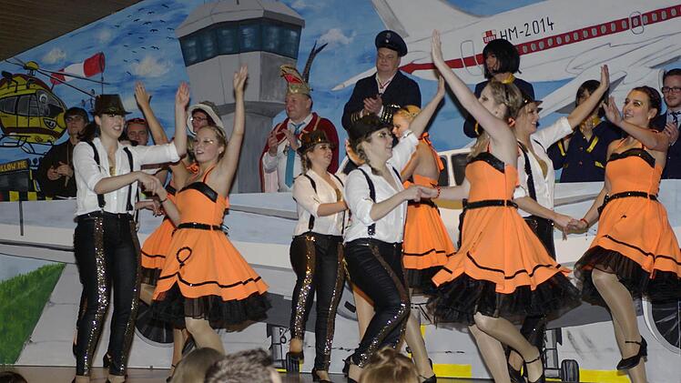 Ein quirliger Auftritt war der Showtanz der "Wilden 14". Foto: Winfried Ehling