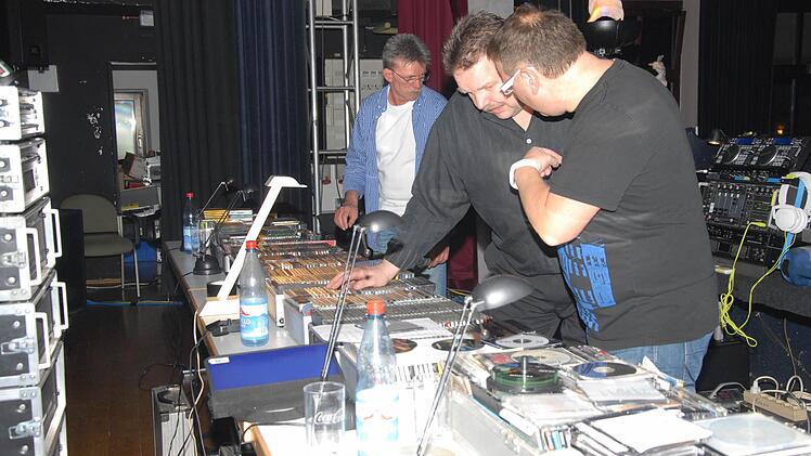 Eindr&uuml;cke von der &Uuml;-30-Party 2014