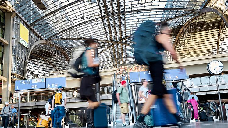 Nach dem bundesweiten Ausfall bei der Deutschen Bahn - Berlin