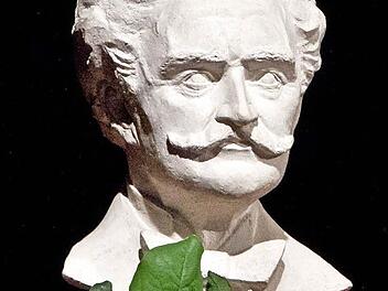 Werke des Walzerkönigs stehen im Mittelpunkt bei den Coburger Strauß-Musiktagen. Foto: Jochen Berger/Archiv