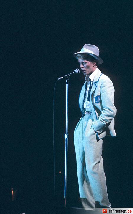 David Bowie am 20.05.1983 bei einem Konzert der Serious Moonlight Tour in der Festhalle in Frankfurt am Main Foto: epd