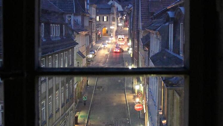 Blick auf die Steingasse und das Steintor aus den Obergeschossen.