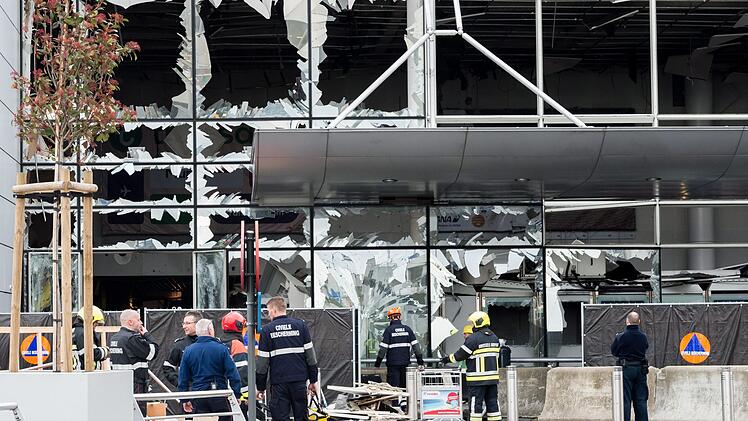 Sch&auml;den nach Anschlag auf Br&uuml;sseler Flughafen