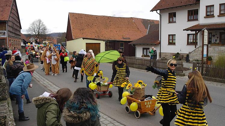 Die fleißigen Speicherzer Bienen verteilten Süßes. Foto: Stephanie Elm