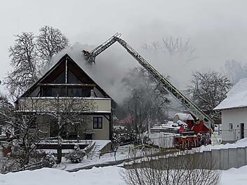 Dachstuhl fängt Feuer in Gottsfeld