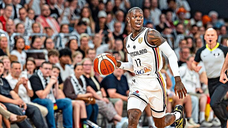 Dennis Schr&ouml;der erzielte im letzten Spiel der ersten WM-Qualifikationsphase 20 Punkte und verteilte neun Assists bei seinem Auftritt in Bamberg. Daniel L&ouml;b, dpa