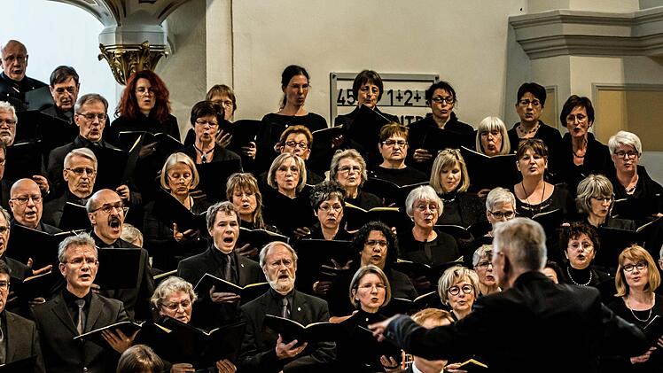 Der Coburger Bachchor und das Main-Barockorchester Frankfurt beeindruckten mit der Erstaufführung von Telemanns Matthäus-Passion in der Morizkirche.Foto: Jochen Berger