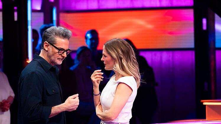 Rick Kavanian und Sandy M&ouml;lling gehen gemeinsam ihre Musikerinnerungen durch.