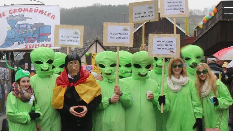 Seitenhieb auf die Kanzlerin: Der TV Sterbfritz nimmt kein Blatt vor den Mund. Foto: Steffen Vetter