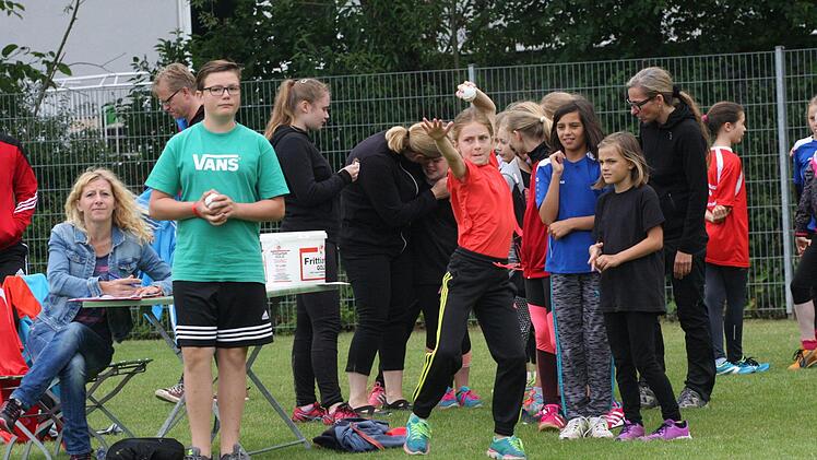 Altersgerechte Kinderleichtathletik wird beim Sportfest in Ramsthal stets großgeschrieben.