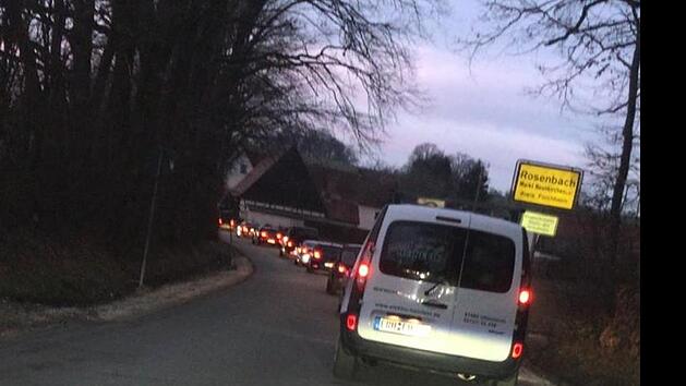 Stau am Donnerstagmorgen in Rosenbach Foto: privat