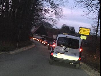 Stau am Donnerstagmorgen in Rosenbach Foto: privat
