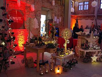 Die "Kunstvolle Weihnacht" verzauberte mit einer breite Palette an traditionellem und künstlerischem Handwerk Foto: Heike Schülein