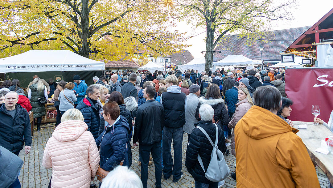 R&ouml;delsee, Traditioneller Weihnachtsmarkt rund um das Schloss