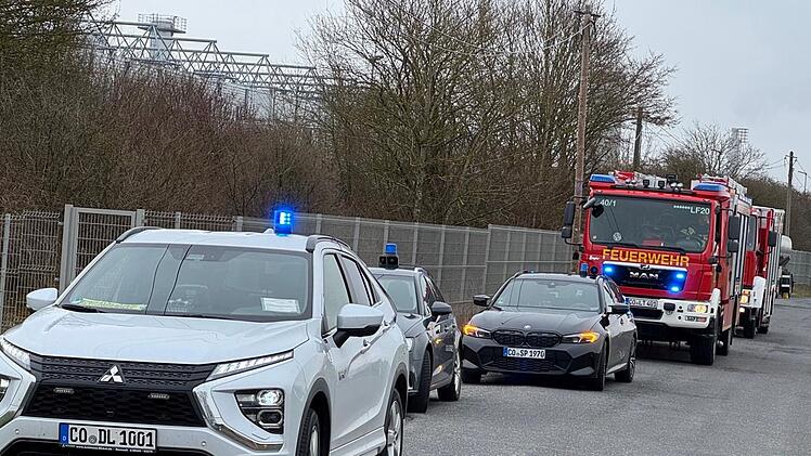 Wiesenfeld: Auto kollidiert mit Zug - Strecke gesperrt