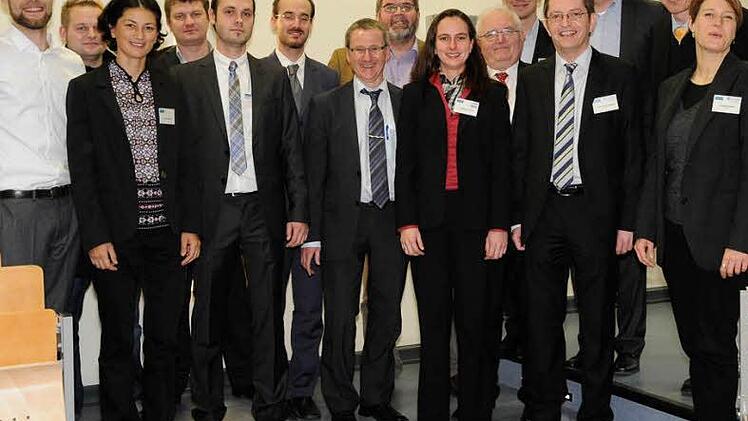 Das Projektteam setzt sich aus Angehörigen mehrerer Universitäten, Institute und Firmen zusammen; Mit dabei: Simon Fischer von der Firma Uniwell(Fünfter von links). Foto: privat