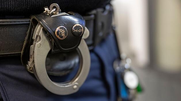 Autoteiledieb in Mainleus auf frischer Tat gefasst - er war erst 16 Jahre alt