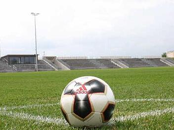 Das Adi-Dassler-Stadion auf dem Firmengelände von Adidas wurde zum Confederations-Cup 2005 erbaut. Im Sommer wäre die Nationalmannschaft hierhin zurückgekehrt. Foto: Archiv/Paul Frömel