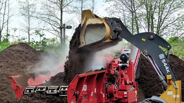 Landkreis Coburg: Trotz wieder flie&szlig;enden Verkehrs auf CO 4 - Kompostplatz bei Wiesenfeld bleibt geschlossen