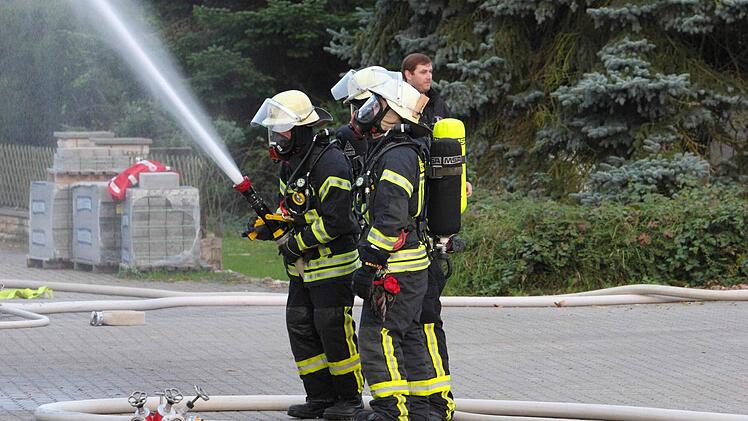 Feuerwehr-Großalarm in Steinbach Foto: Andreas Brandl