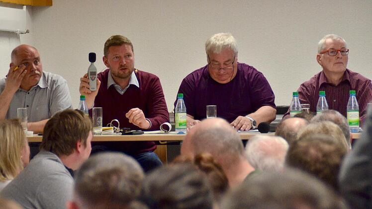 Infoveranstaltung in Stralsbach. Foto: Kathrin Kupka-Hahn