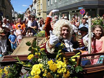 Der Festzug am Sonntag war einer der Höhepunkte beim Stadtfest in Bad Kissingen. Mit dem Ablauf und der Stimmung sind die Organisatoren zufrieden. Foto: Barbara Herbst