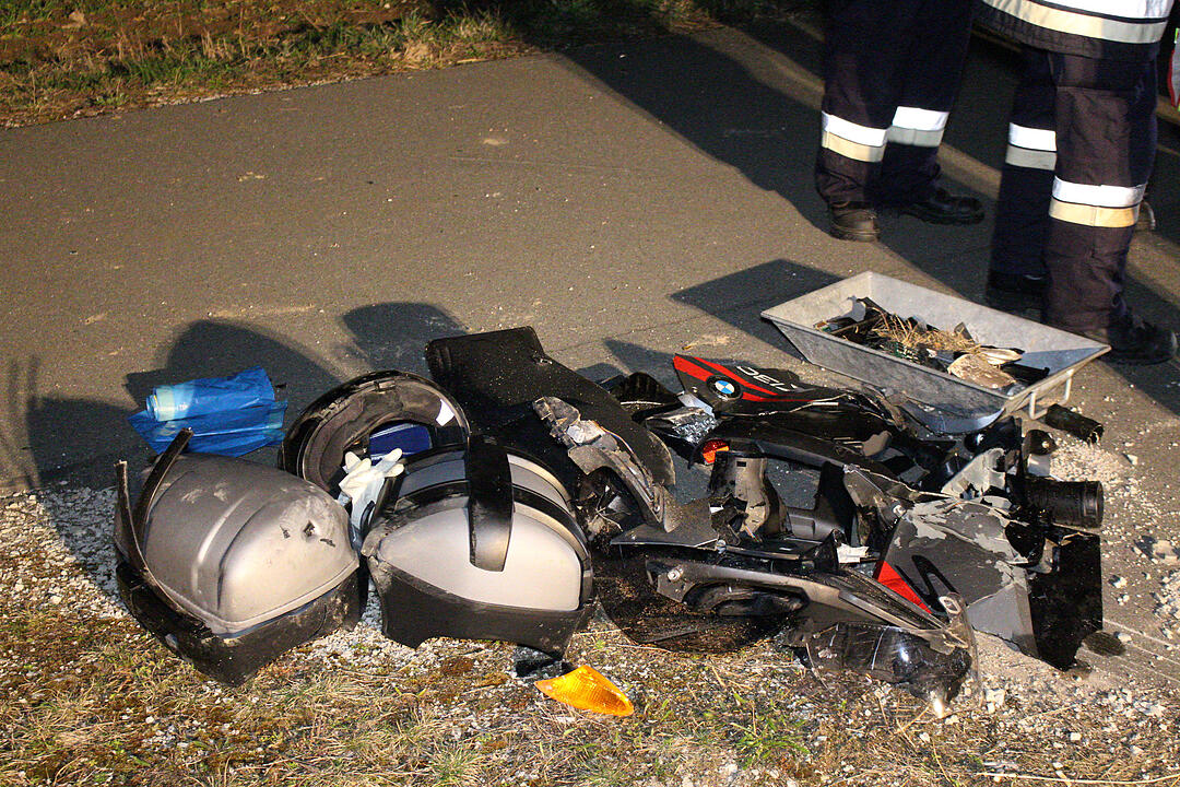 Heßdorf: Auto überholt und erfasst Motorradfahrer frontal - 62-Jähriger stirbt