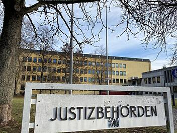 Weil der Saal unter Corona-Vorgaben für Besucher und Presse in Lichtenfels zu klein ausfällt, wird der Prozess in der Räumen der Coburger Justiz stattfinden. Foto: Fajsz Deáky